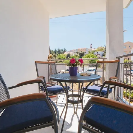 Apartment Miamare *